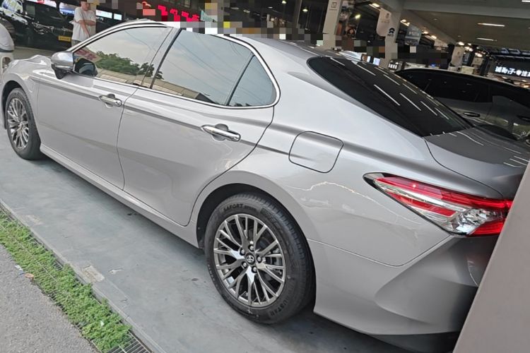 Used Toyota Camry 2021 2.0G Luxury Edition Exterior 2