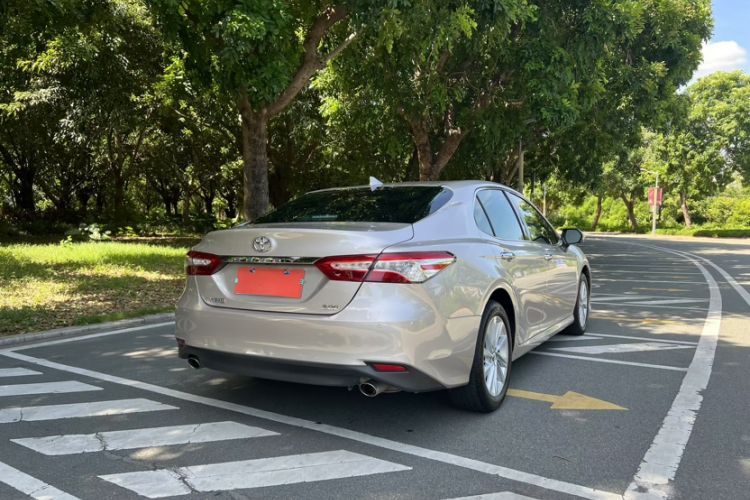 Used Toyota Camry 2021 2.0G Luxury Edition Exterior 3