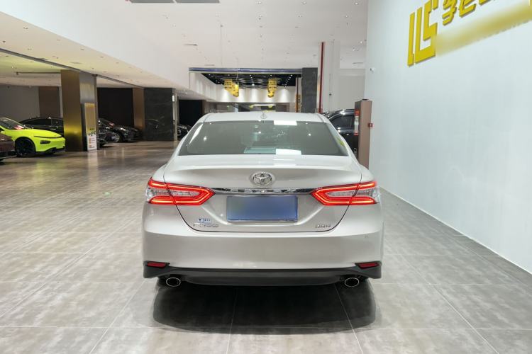 Used Toyota Camry 2021 2.0G Luxury Edition Exterior 5
