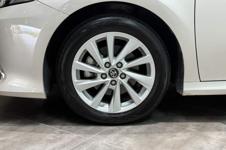 Used Toyota Camry 2021 2.0G Luxury Edition Exterior 6