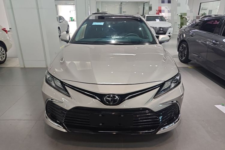 Used Toyota Camry 2021 2.5G Luxury Edition Front
