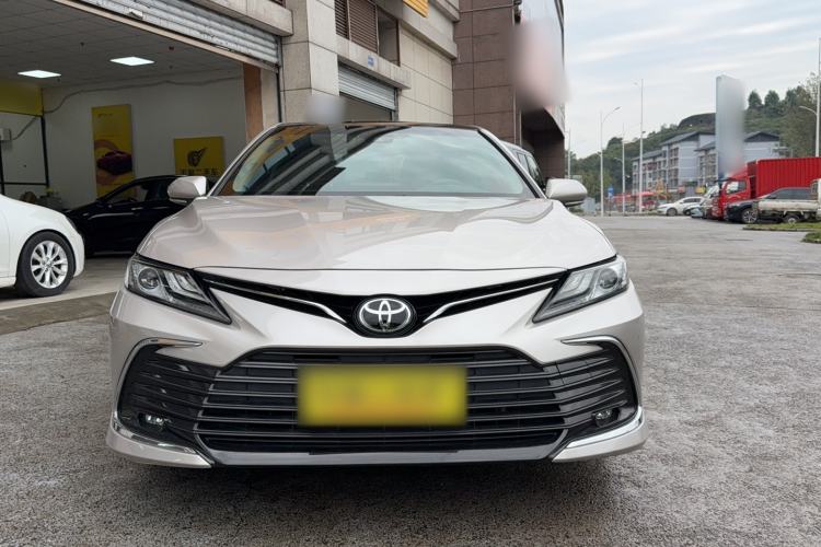 Used Toyota Camry 2021 2.5G Luxury Edition Front