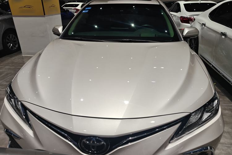 Used Toyota Camry 2021 2.0G Luxury Edition Front