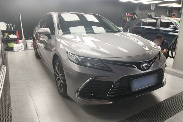 Used Toyota Camry 2021 Dual-Motor 2.5HG Luxury Edition Front Right 45 Deg
