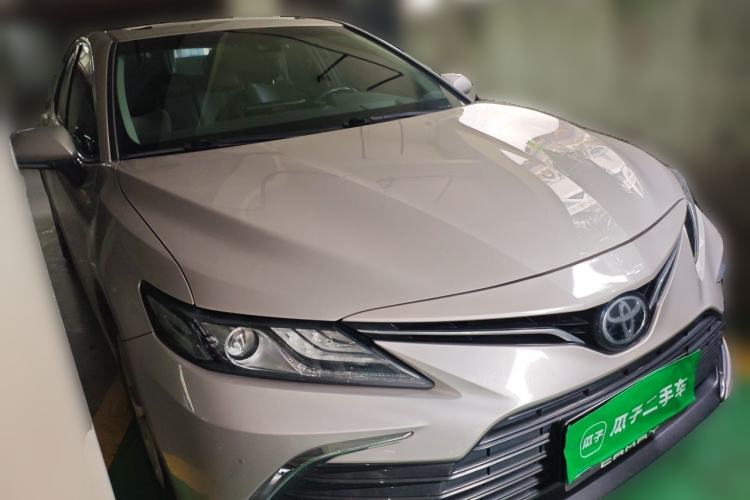Used Toyota Camry 2021 2.0G Luxury Edition Front Right 45 Deg