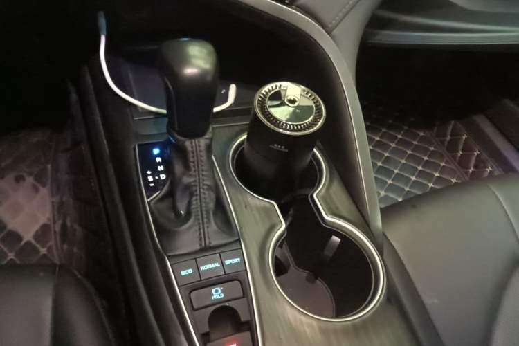 Used Toyota Camry 2021 2.5G Luxury Edition Gear Lever