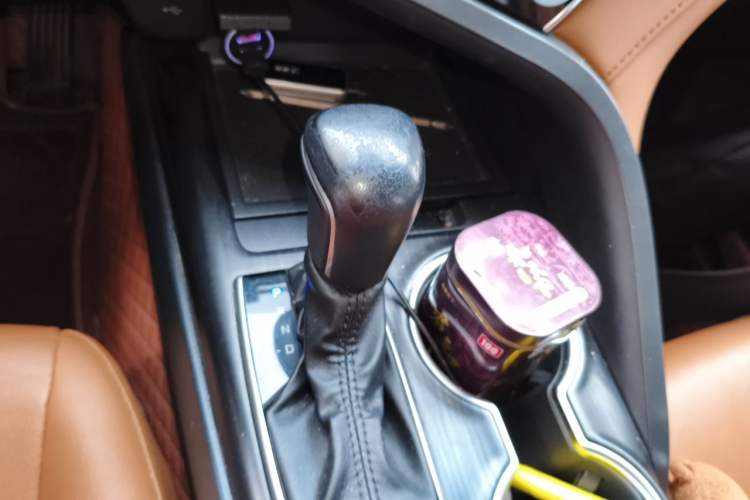 Used Toyota Camry 2021 2.5G Luxury Edition Gear Lever
