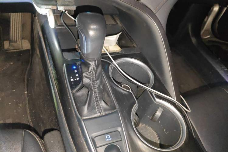 Used Toyota Camry 2021 2.0G Luxury Edition Gear Lever