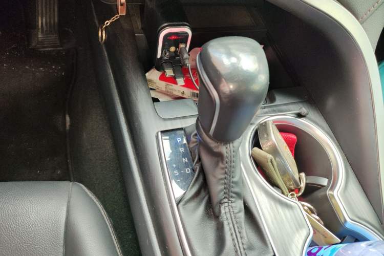 Used Toyota Camry 2021 2.5G Luxury Edition Gear Lever