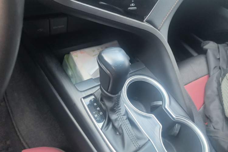 Used Toyota Camry 2021 2.0G Luxury Edition Gear Lever