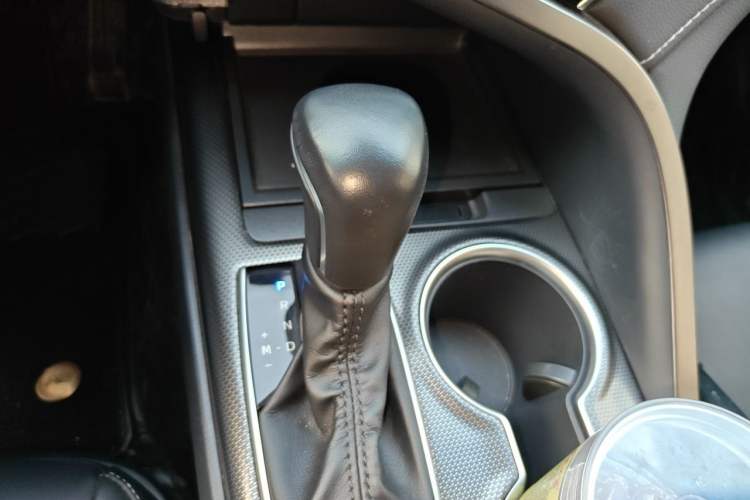 Used Toyota Camry 2021 2.0S FENGSHANG Edition Gear Lever