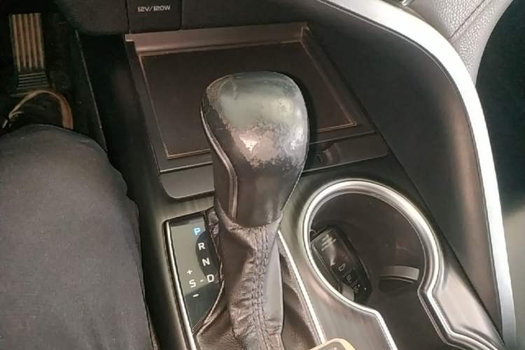 Used Toyota Camry 2021 Dual-Motor 2.5 HGVP Leading Edition Gear Lever