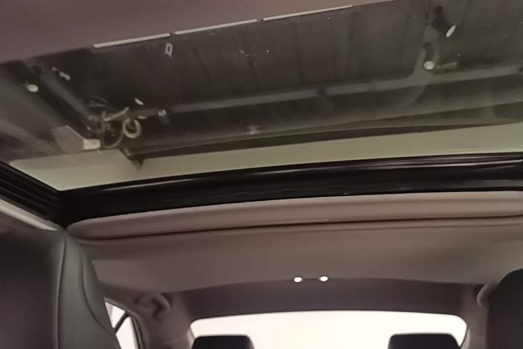 Used Toyota Camry 2021 2.0G Luxury Edition Headliner