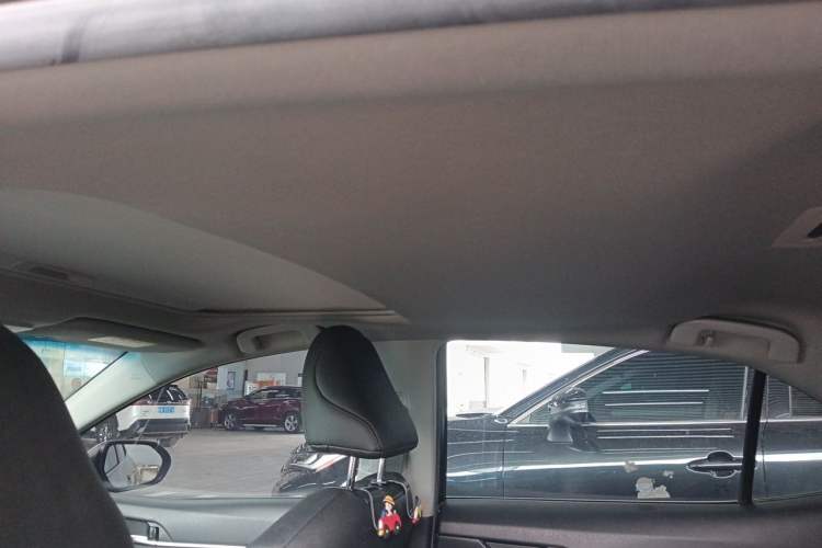 Used Toyota Camry 2021 2.0G Luxury Edition Headliner