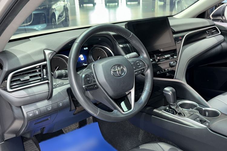 Used Toyota Camry 2021 2.0G Luxury Edition Interior 2
