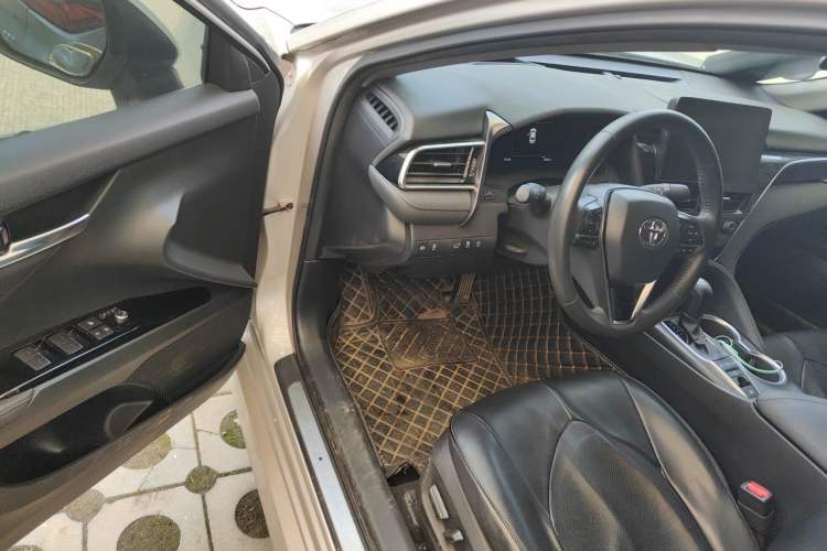 Used Toyota Camry 2021 2.5G Luxury Edition Interior 3