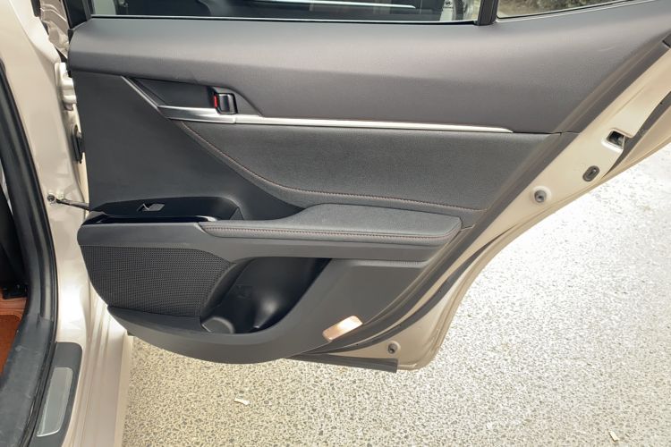 Used Toyota Camry 2021 2.5G Luxury Edition Interior 5
