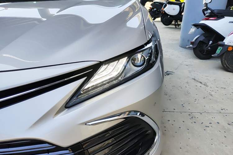 Used Toyota Camry 2021 2.5G Luxury Edition Left Front Headlight