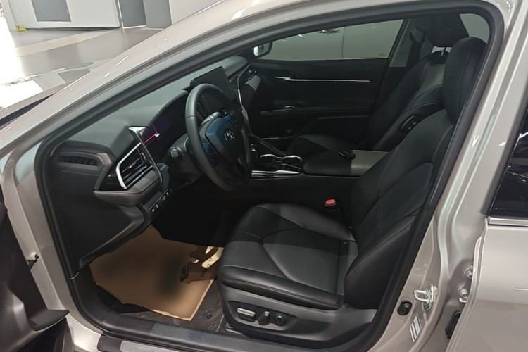 Used Toyota Camry 2021 2.5G Luxury Edition Left Front Seat