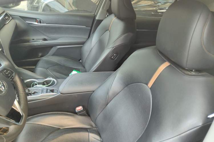 Used Toyota Camry 2021 2.5G Luxury Edition Left Front Seat