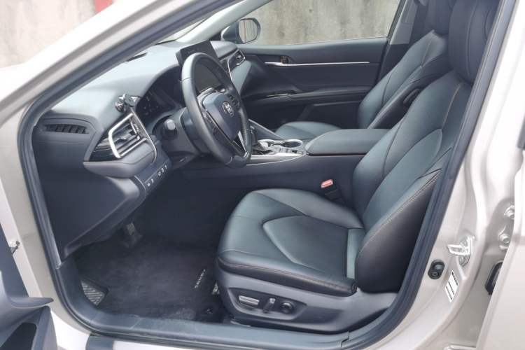 Used Toyota Camry 2021 2.5G Luxury Edition Left Front Seat