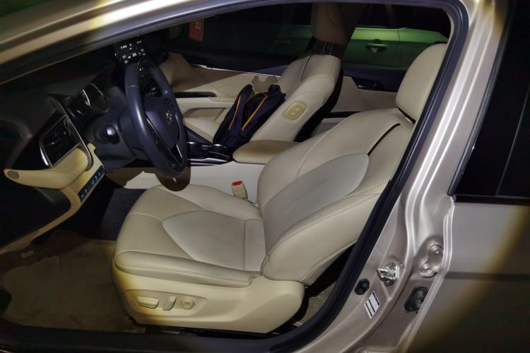 Used Toyota Camry 2021 2.0G Luxury Edition Left Front Seat