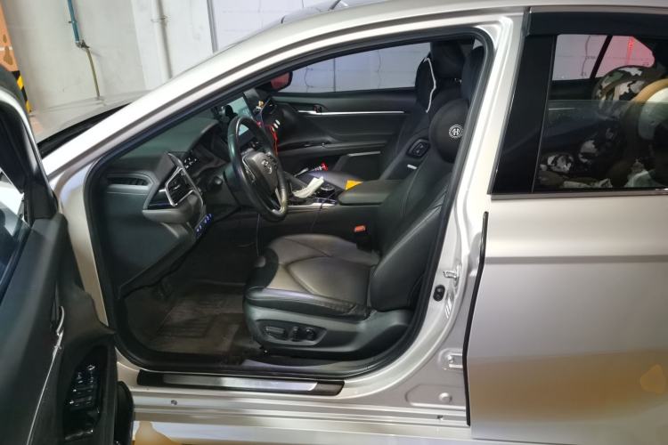 Used Toyota Camry 2021 2.5G Luxury Edition Left Front Seat
