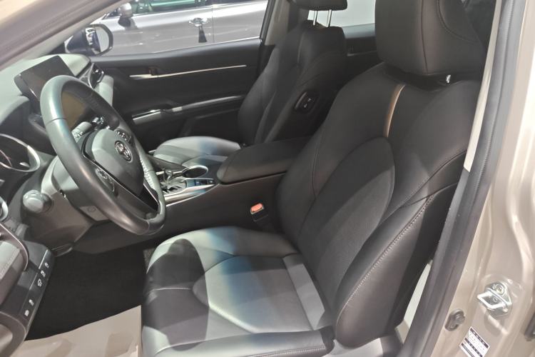 Used Toyota Camry 2021 2.0G Luxury Edition Left Front Seat