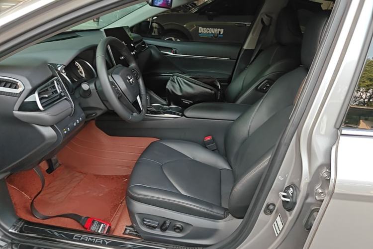 Used Toyota Camry 2021 2.0G Luxury Edition Left Front Seat