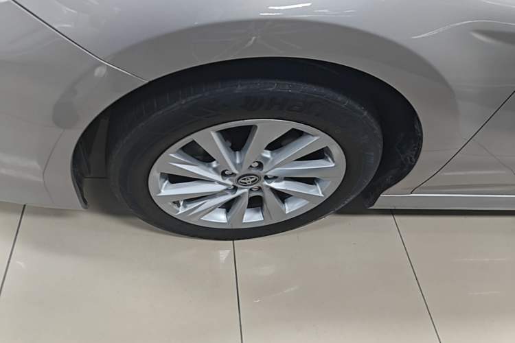 Used Toyota Camry 2021 2.0G Luxury Edition Left Front Wheel Hub