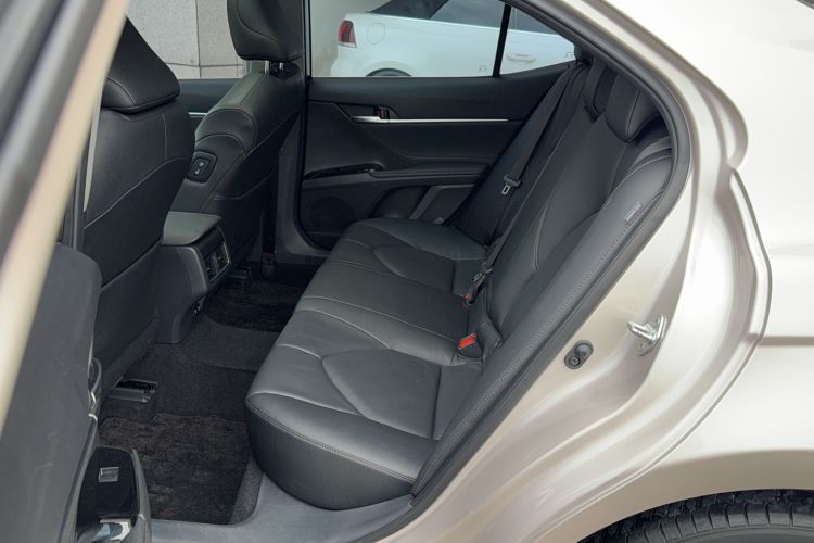 Used Toyota Camry 2021 2.5G Luxury Edition Left Rear Seat