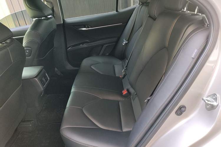 Used Toyota Camry 2021 2.5G Luxury Edition Left Rear Seat