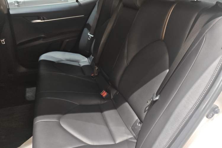 Used Toyota Camry 2021 2.0G Luxury Edition Left Rear Seat