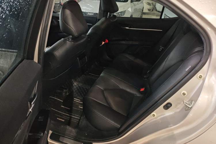Used Toyota Camry 2021 2.0G Luxury Edition Left Rear Seat