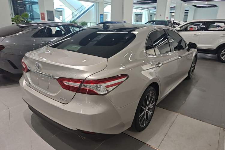 Used Toyota Camry 2021 2.5G Luxury Edition Rear Right 45 Deg