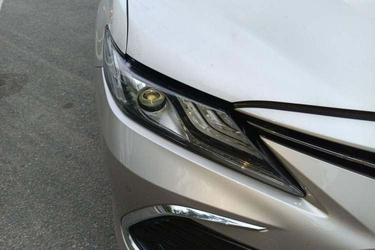 Used Toyota Camry 2021 2.0G Luxury Edition Right Front Headlight