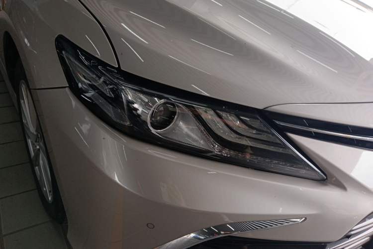 Used Toyota Camry 2021 2.0G Luxury Edition Right Front Headlight