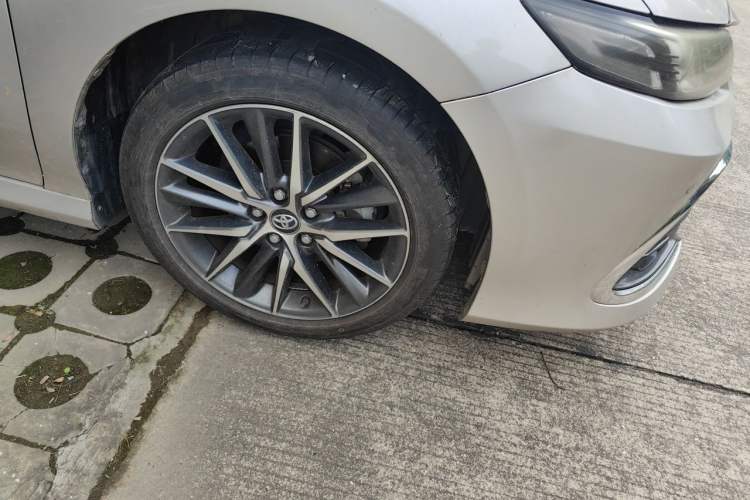 Used Toyota Camry 2021 2.5G Luxury Edition Right Front Wheel Hub