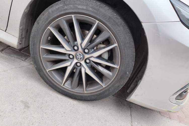 Used Toyota Camry 2021 2.5G Luxury Edition Right Front Wheel Hub