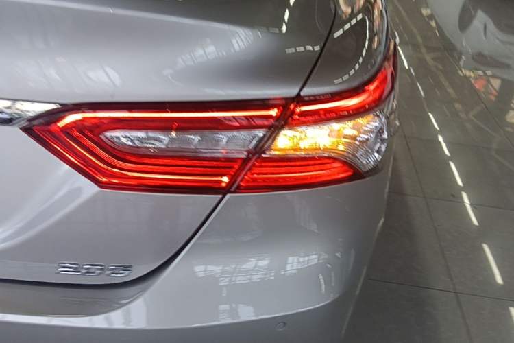 Used Toyota Camry 2021 2.0G Luxury Edition Right Rear Taillight