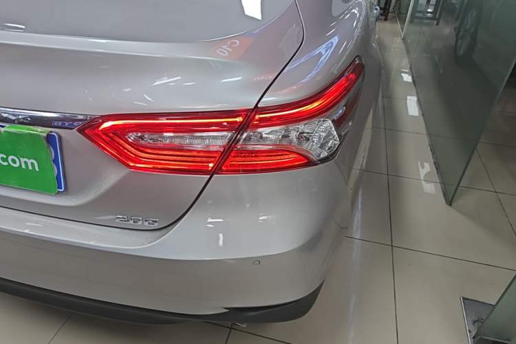Used Toyota Camry 2021 2.0G Luxury Edition Right Rear Taillight