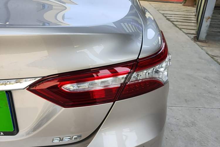 Used Toyota Camry 2021 2.5G Luxury Edition Right Rear Taillight
