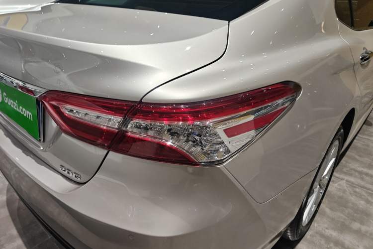 Used Toyota Camry 2021 2.0G Luxury Edition Right Rear Taillight