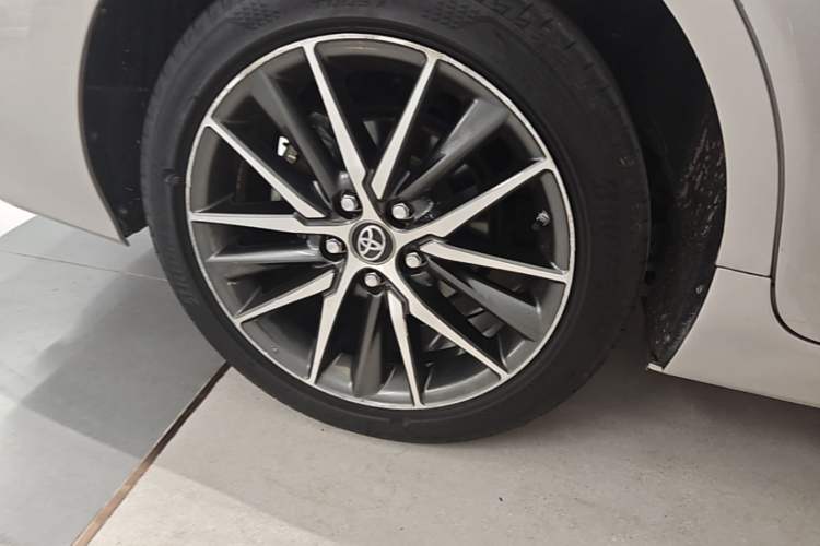 Used Toyota Camry 2021 2.5G Luxury Edition Right Rear Wheel Hub