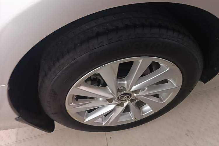Used Toyota Camry 2021 2.0G Luxury Edition Right Rear Wheel Hub