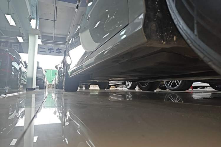Used Toyota Camry 2021 2.0G Luxury Edition Right Side Sill