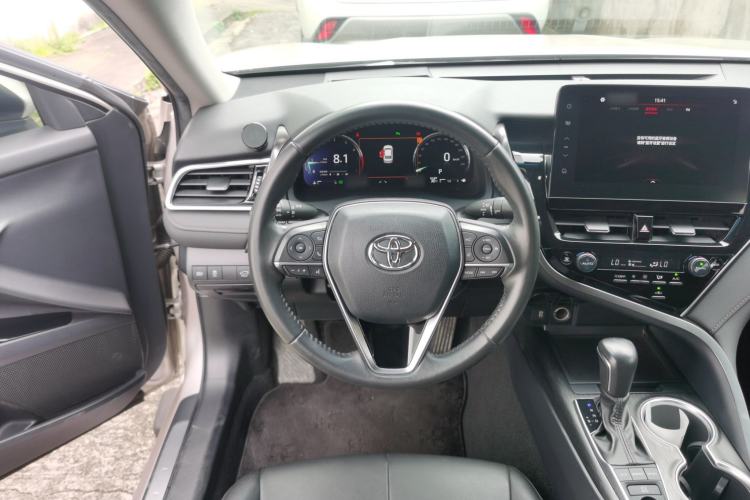 Used Toyota Camry 2021 2.5G Luxury Edition Steering Wheel