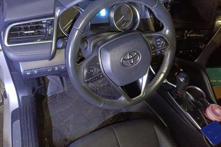 Used Toyota Camry 2021 2.0G Luxury Edition Steering Wheel