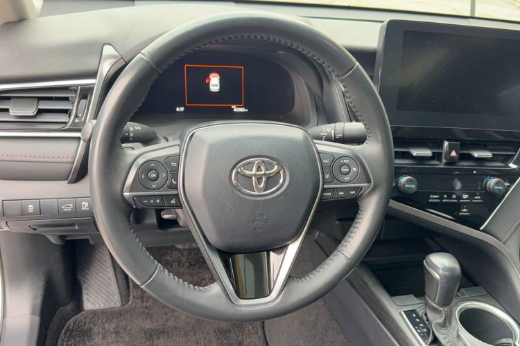 Used Toyota Camry 2021 2.5G Luxury Edition Steering Wheel