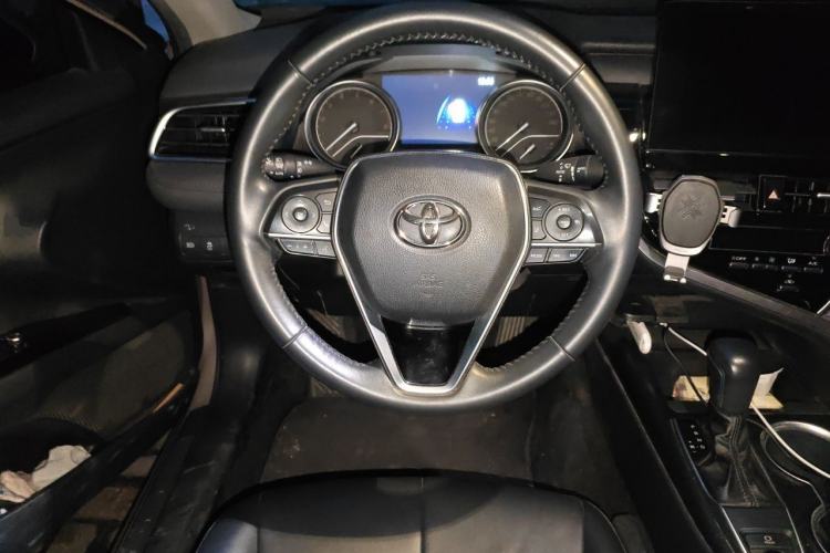 Used Toyota Camry 2021 2.0G Luxury Edition Steering Wheel